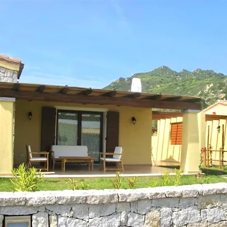 With Shared Pool In Just 500 Meters From The Sea * Costa Rei