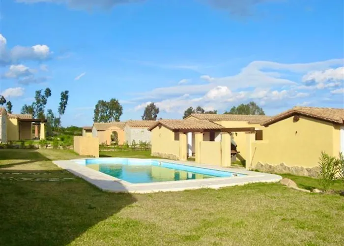With Shared Pool In Just 500 Meters From The Sea Aparthotel
